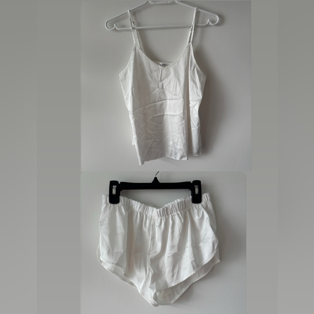 Ekouaer White Satin bridal sleepwear loungewear bride Pajama Set - Size S